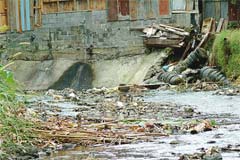 rio contaminado